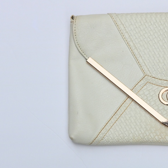 Vintage White Leather Envelope Clutch Handbag - Picture 6 of 9